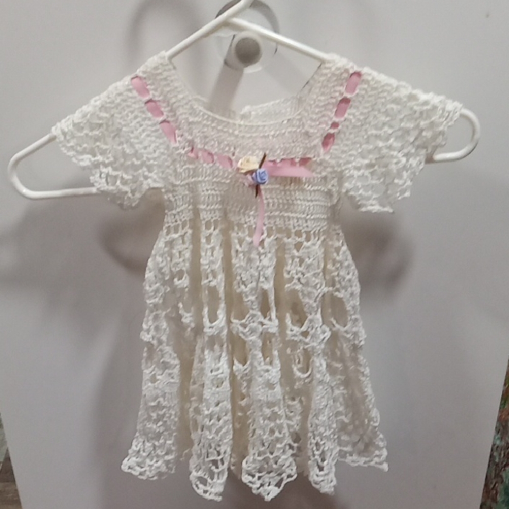 (92) Elegant White Crochet Babys Dress, NEW HANDMADE